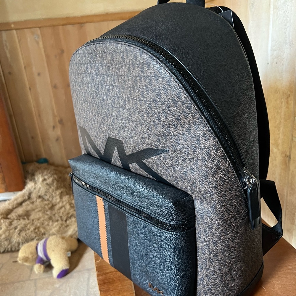 Michael Kors backpack - Picture 7 of 8